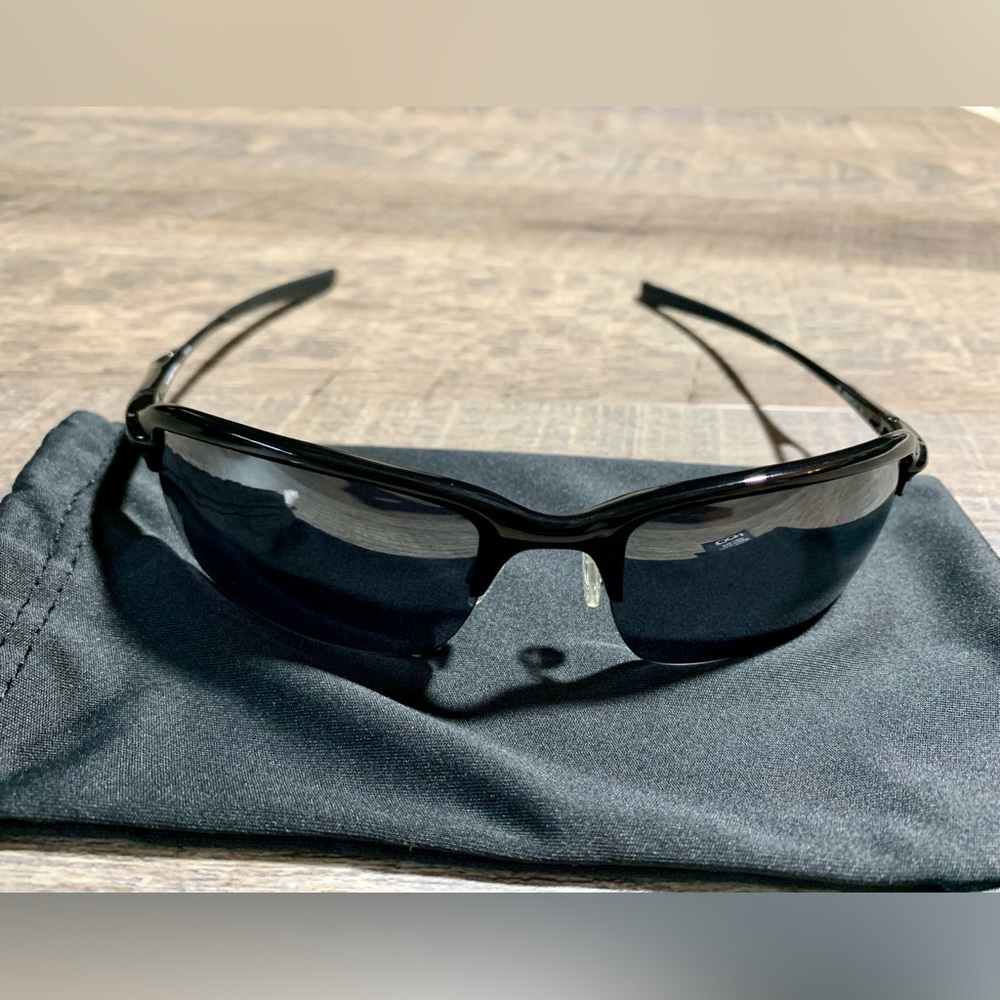 Oakley Wiretap
